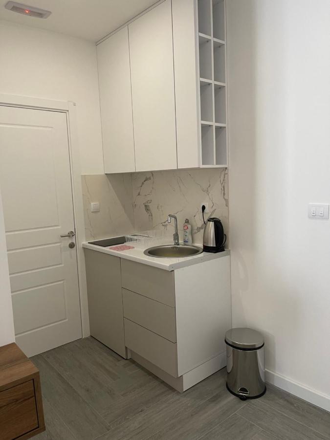 Apartment Mirage
