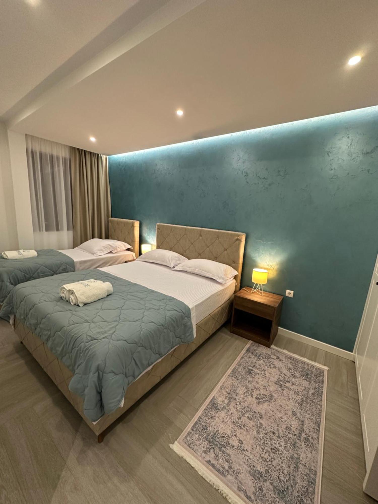 Mirage Apartment *
