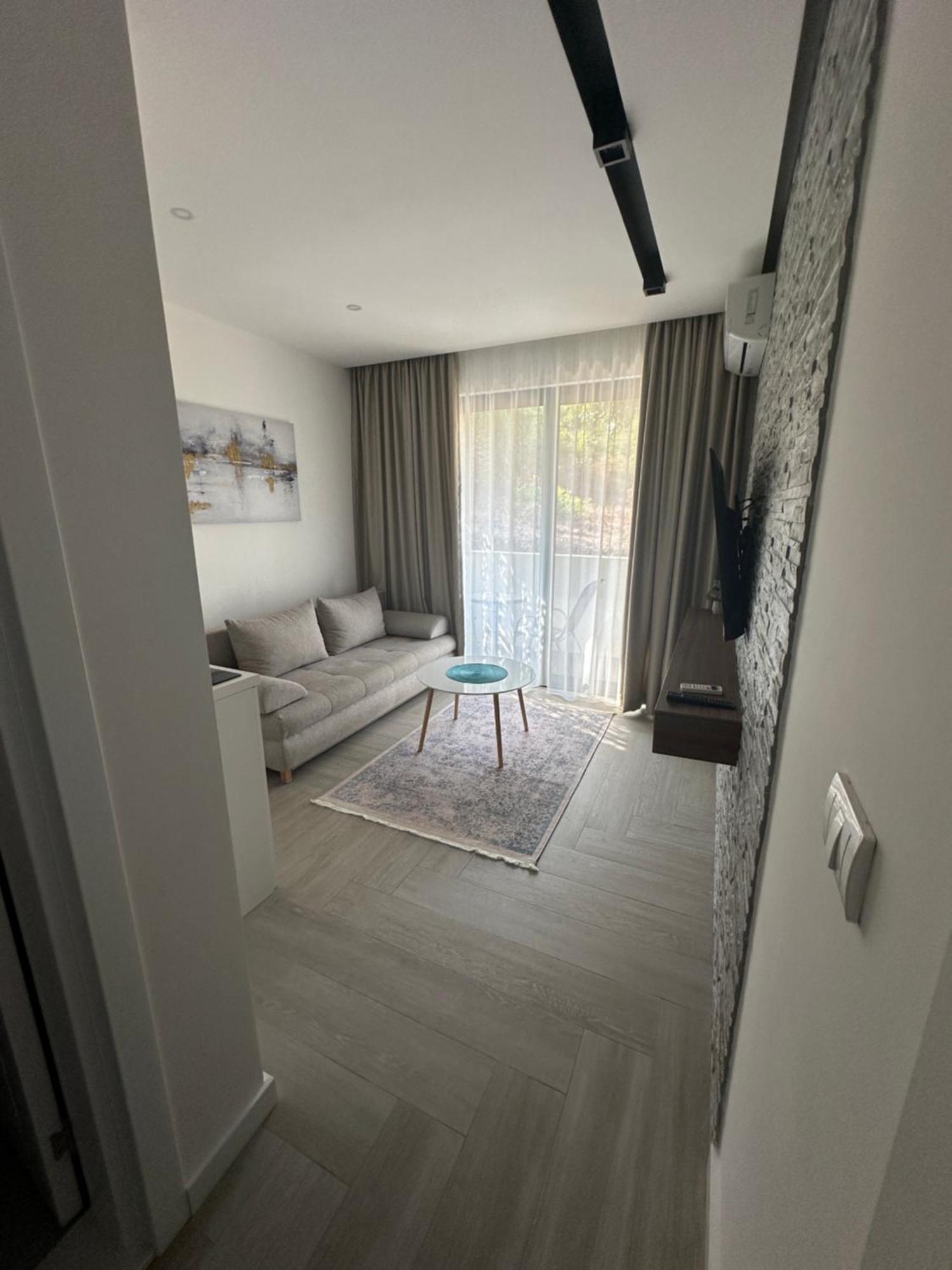 Mirage Апартаменты